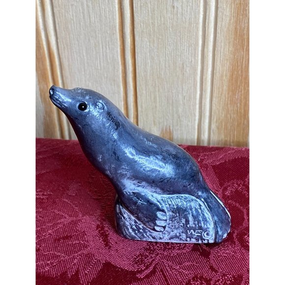 The Wolf Sculptures A Wolf Original Seal Sea Lion Figurine Soapstone Carving - Picture 1 of 8